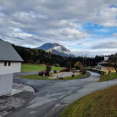 Karnischer Hof Hotel