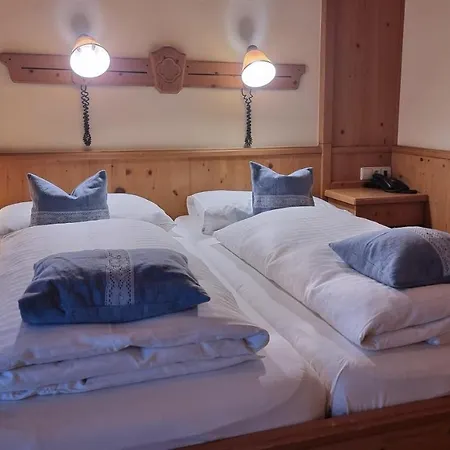 Otel Karnischer Hof 3*