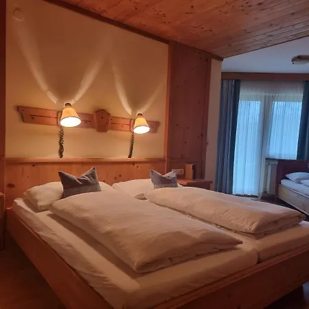 Karnischer Hof 3*