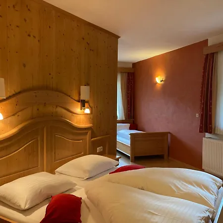 Hotel Karnischer Hof 3*