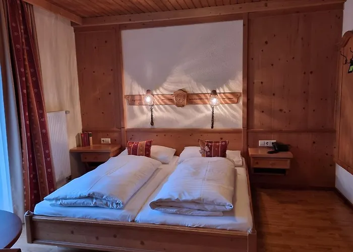 Karnischer Hof Hotel 3*