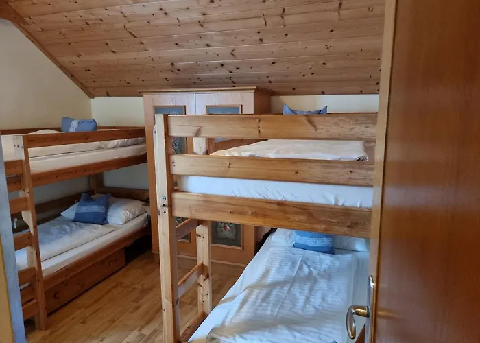 Karnischer Hof Hotel 3*