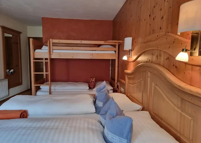 Karnischer Hof Hotel 3*