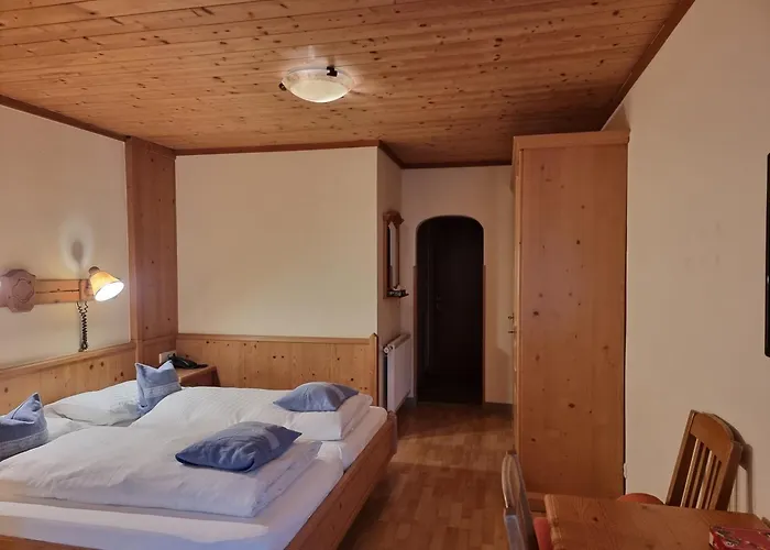 Karnischer Hof Hotel 3*